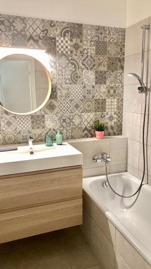 Penthouse Young #Freeparking Lägenhet Budapest Exteriör bild