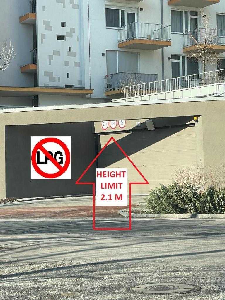 Penthouse Young #Freeparking Lägenhet Budapest Exteriör bild